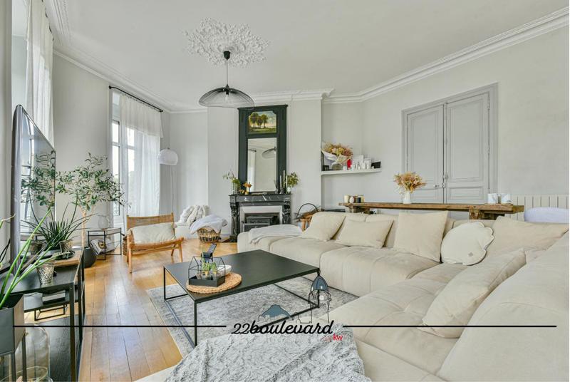 Appartement - 142 m² - 5 pièces