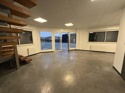 Local commercial - 490 m² - 2 pièces