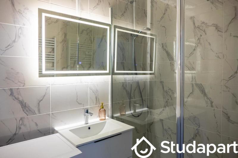 Chambre - 9 m² - 1 pièce