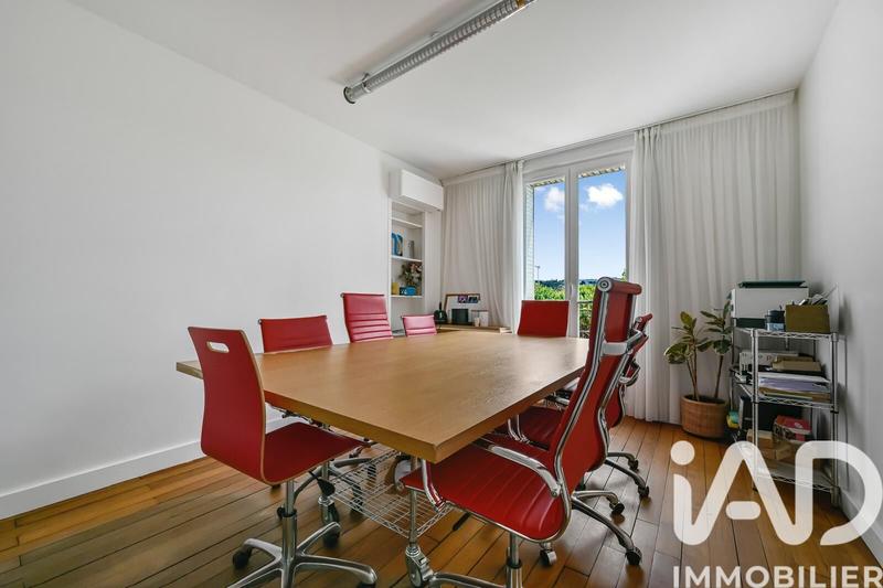 Maison - 198 m² - 5 pièces
