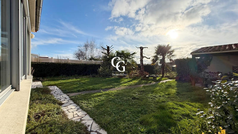 Maison - 87 m² - 4 pièces