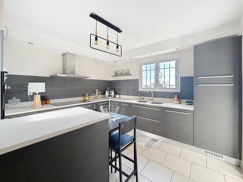 Maison - 164 m² - 5 pièces