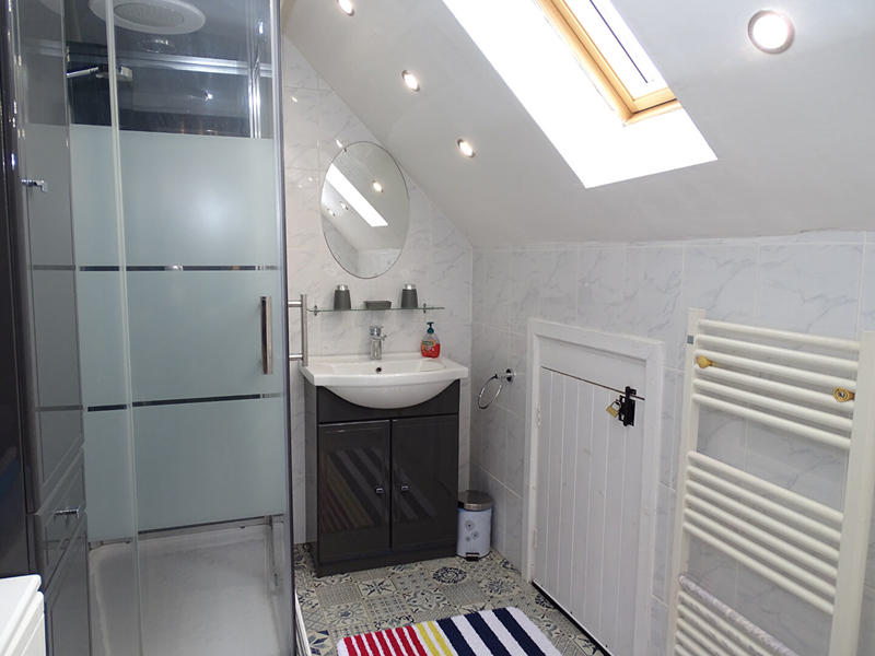 Maison - 175 m² - 10 pièces