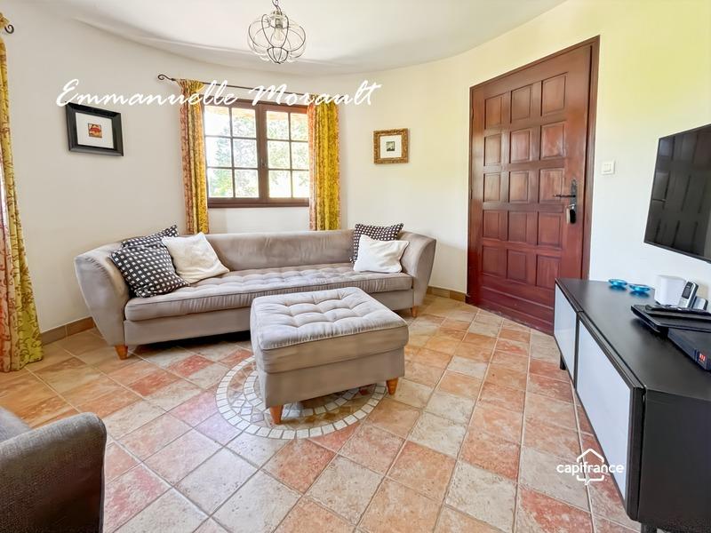 Propriété - 267 m² - 8 pièces