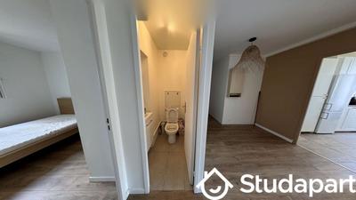 Chambre - 101 m² - 1 pièce