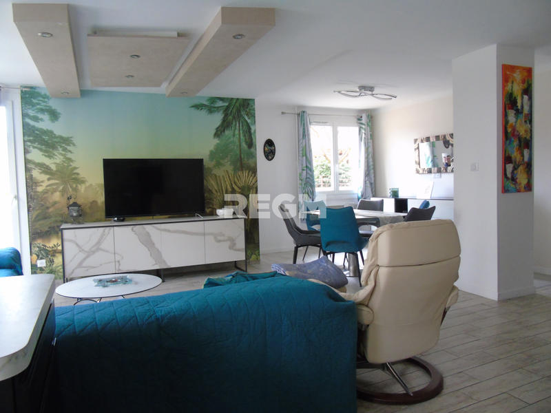 Appartement - 85 m² - 4 pièces