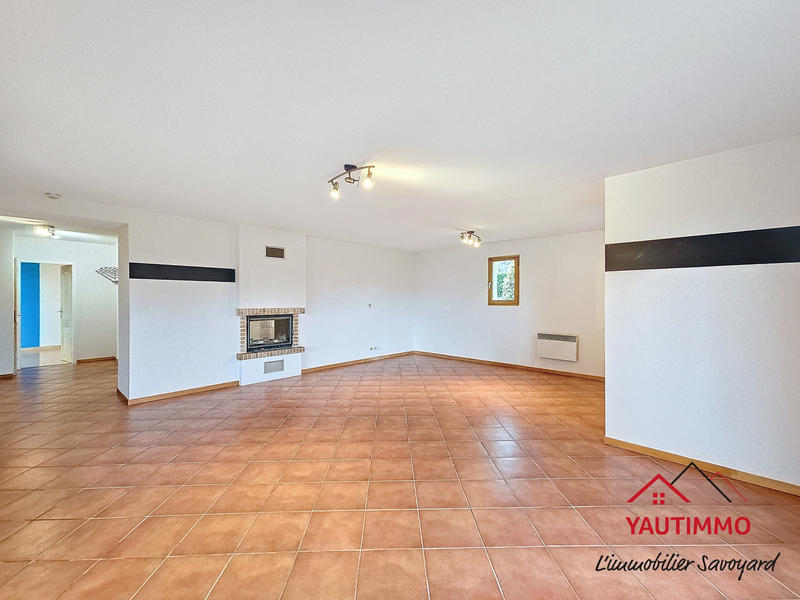 Maison - 121 m² - 5 pièces