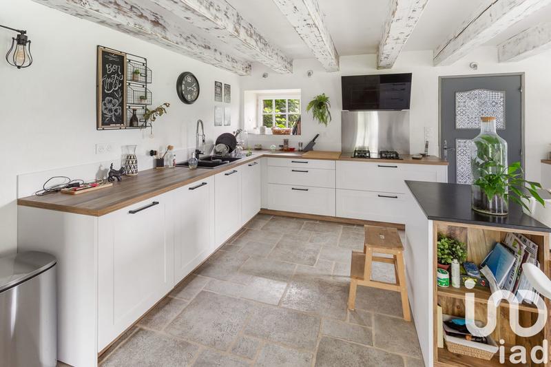 Maison - 223 m² - 6 pièces