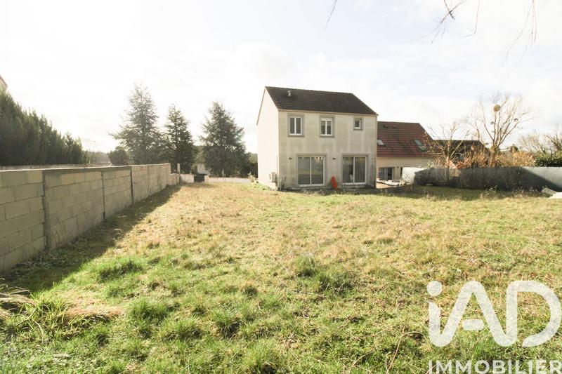 Maison - 96 m² - 5 pièces