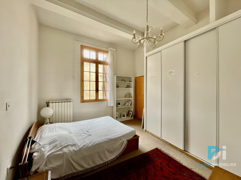 Maison - 263 m² - 8 pièces