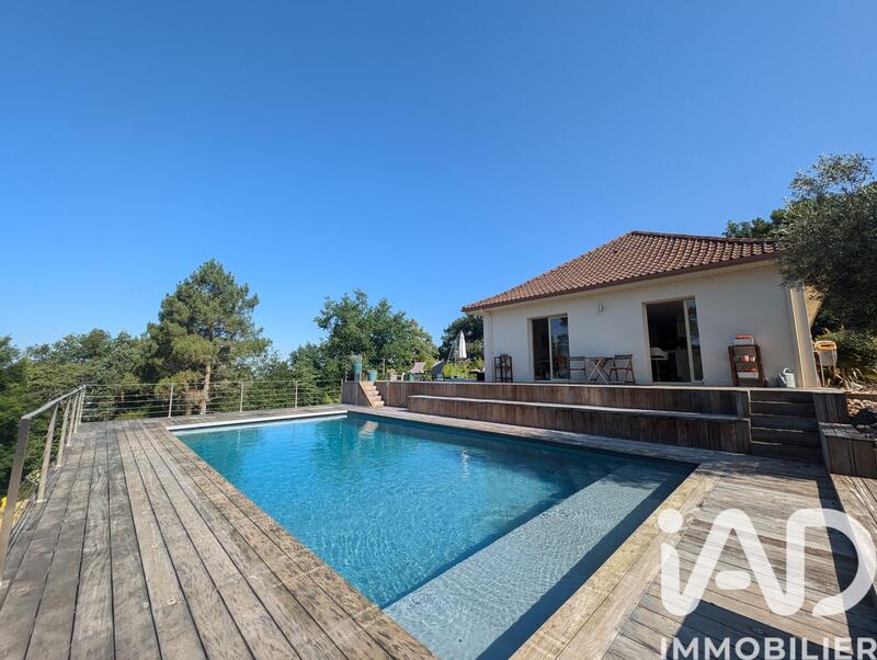 Maison - 150 m² - 5 pièces