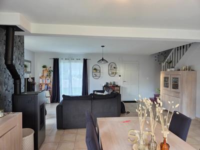 Maison - 147 m² - 7 pièces
