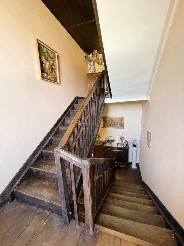 Maison - 161 m² - 5 pièces