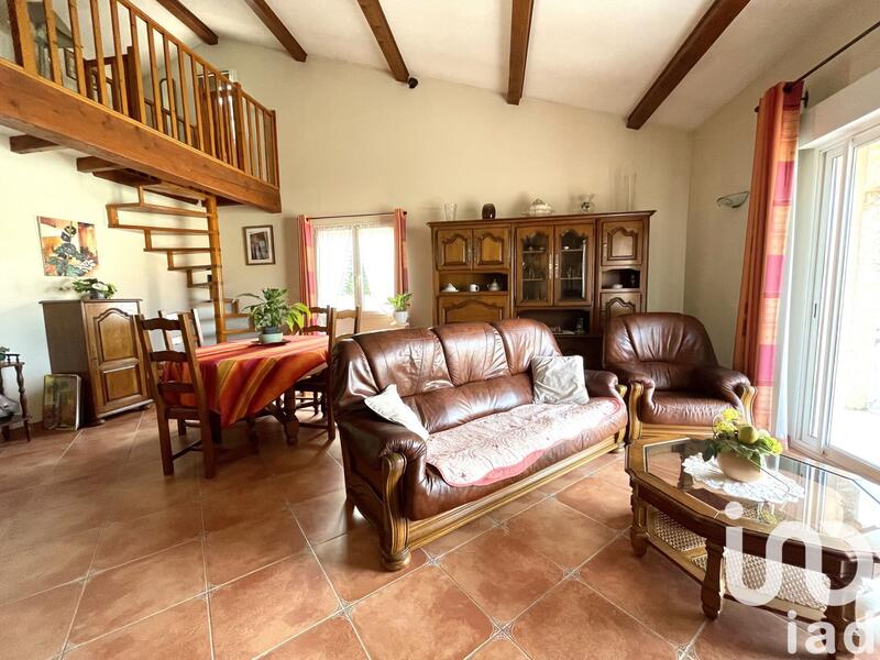 Maison - 121 m² - 5 pièces