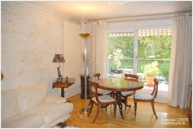 Appartement - 93 m² - 4 pièces