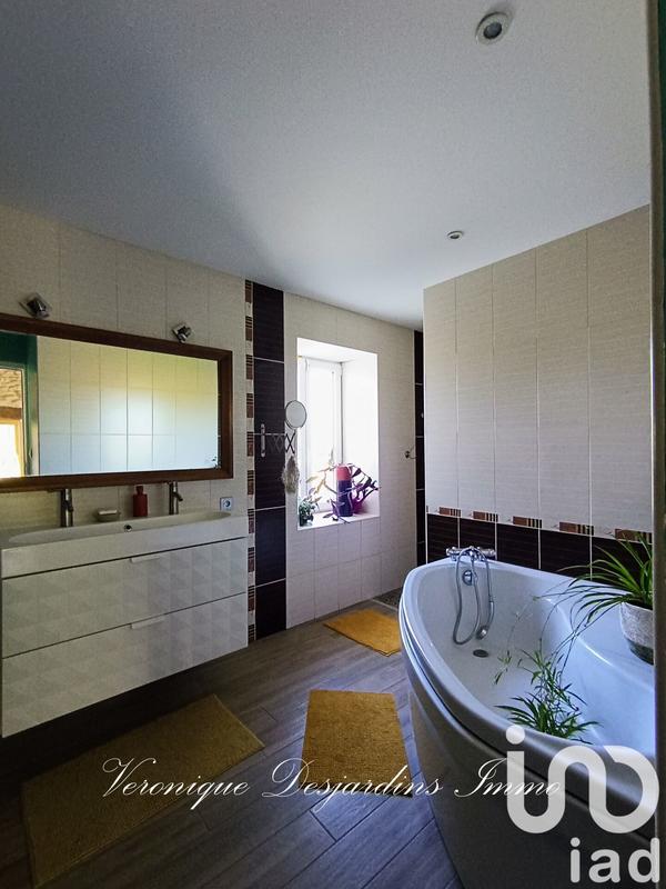 Maison - 198 m² - 7 pièces