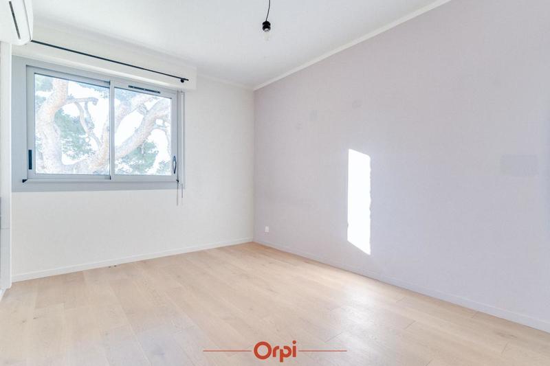 Appartement - 94 m² - 4 pièces