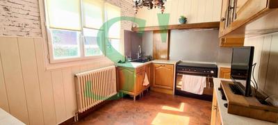 Maison - 233 m² - 7 pièces