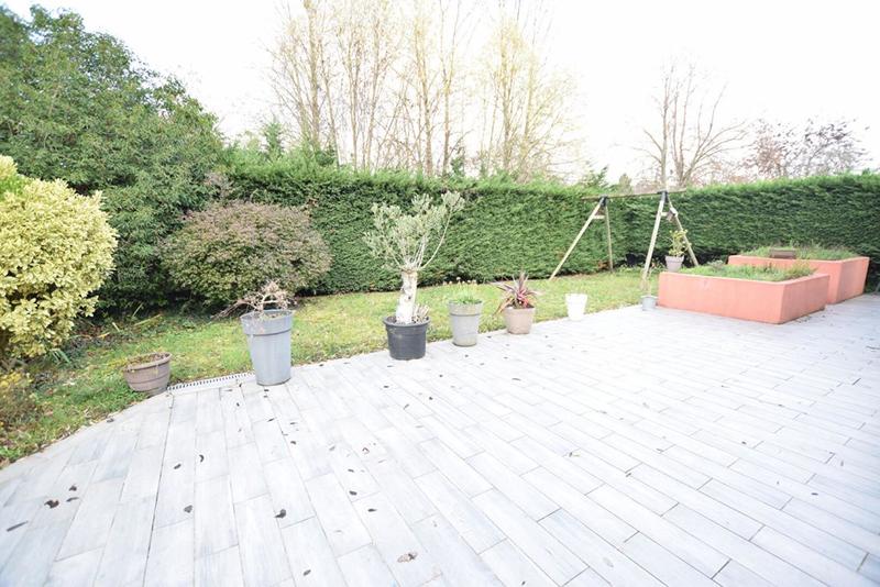 Pavillon - 140 m² - 6 pièces