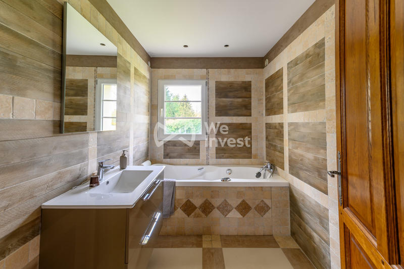 Villa - 427 m² - 14 pièces