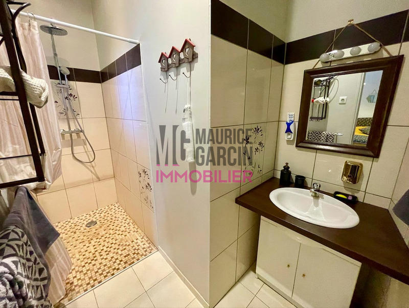 Maison contemporaine - 186 m² - 8 pièces