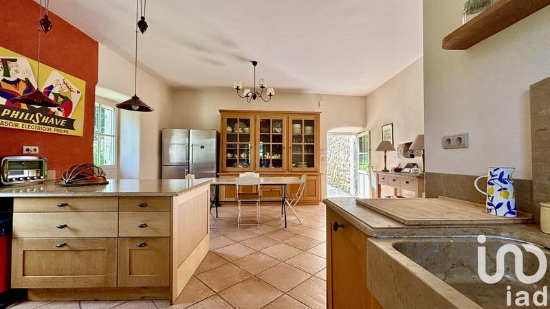 Maison - 404 m² - 12 pièces