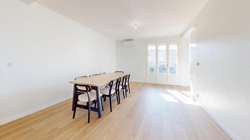 Appartement - 81 m² - 3 pièces
