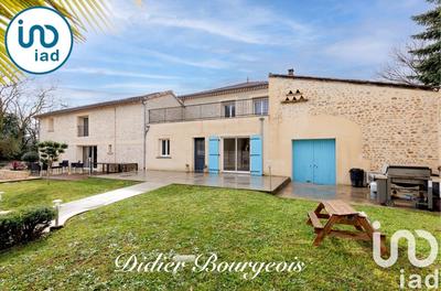 Maison - 323 m² - 9 pièces