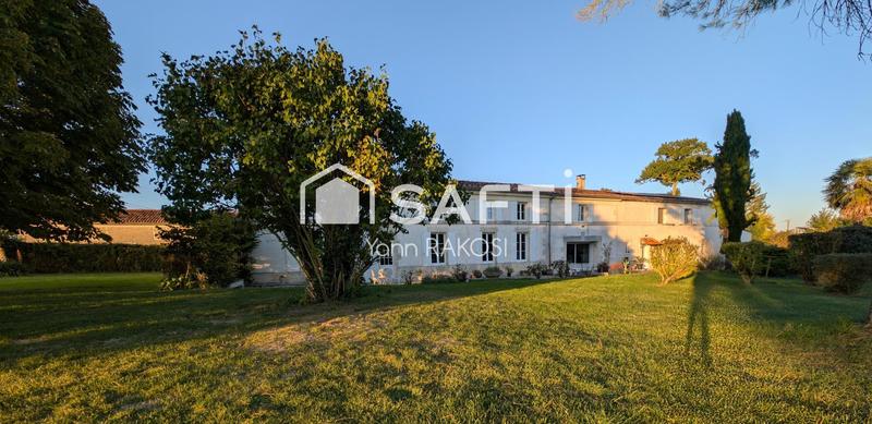 Maison - 292 m² - 8 pièces