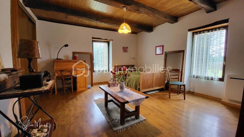 Maison en pierre - 125 m² - 4 pièces