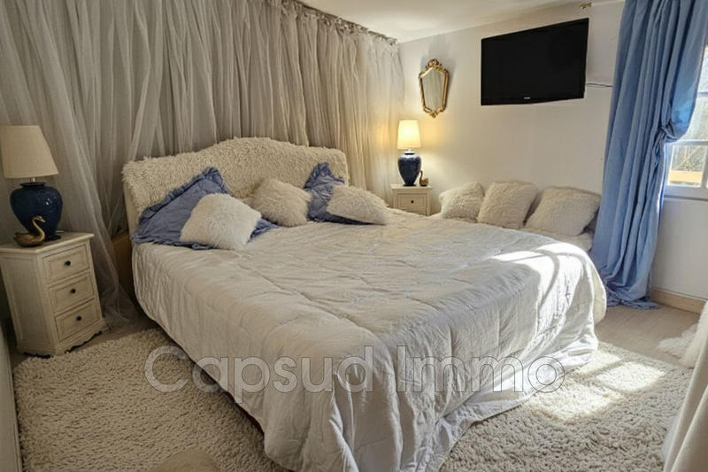 Maison - 180 m² - 6 pièces