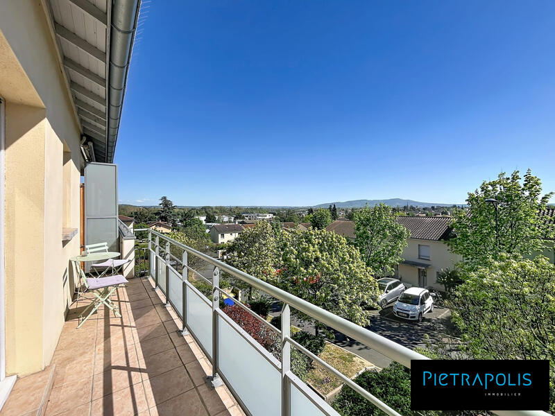 Appartement - 67 m² - 3 pièces