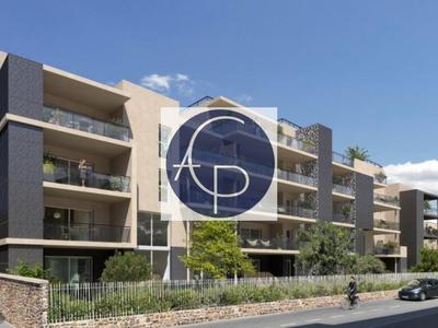 Appartement - 94 m² - 4 pièces