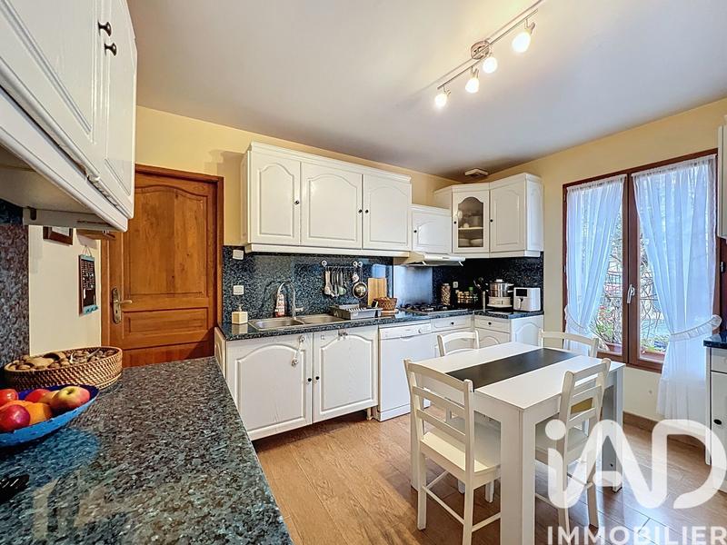 Maison - 175 m² - 10 pièces