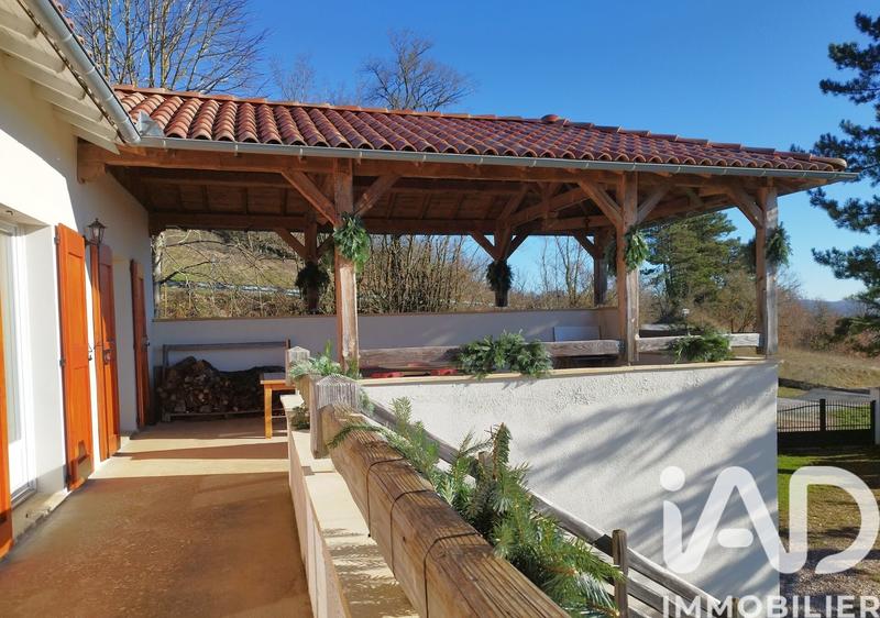 Maison - 180 m² - 7 pièces