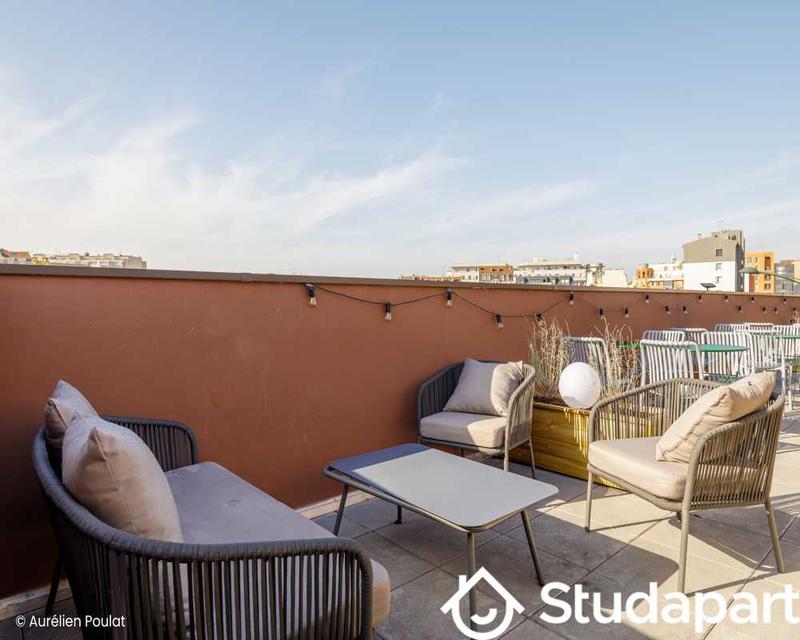 Chambre - 280 m² - 1 pièce