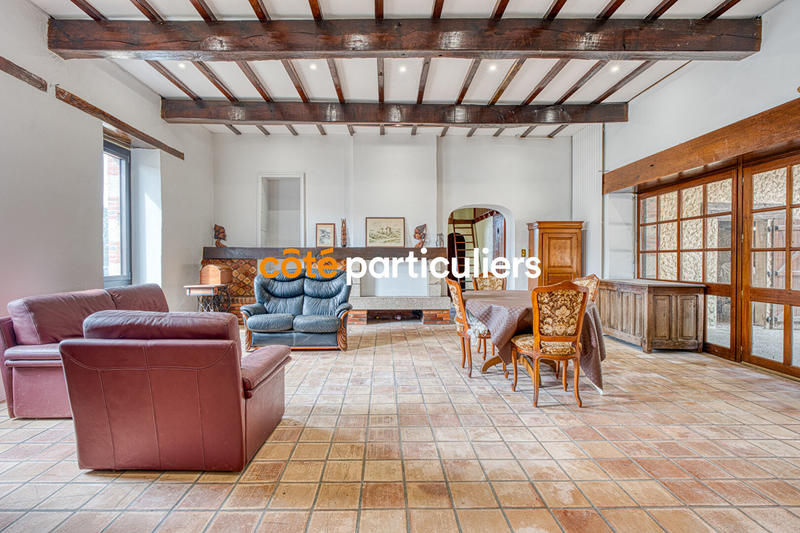 Maison de maîtres - 275 m² - 9 pièces