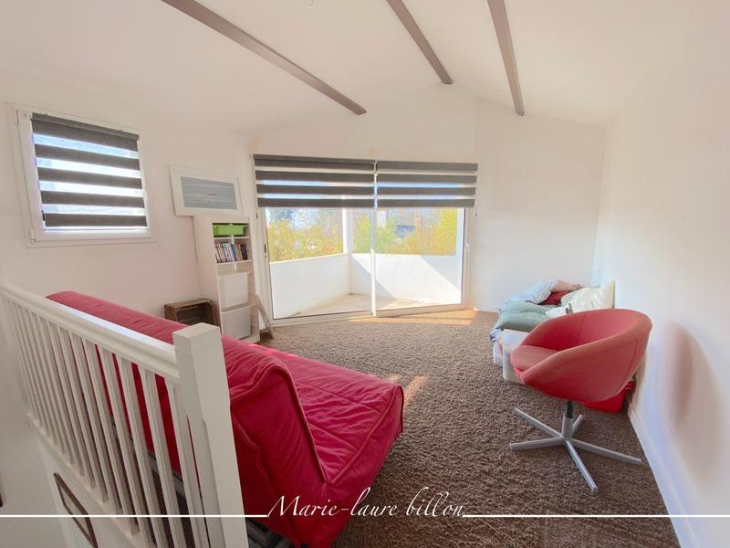 Maison - 199 m² - 7 pièces