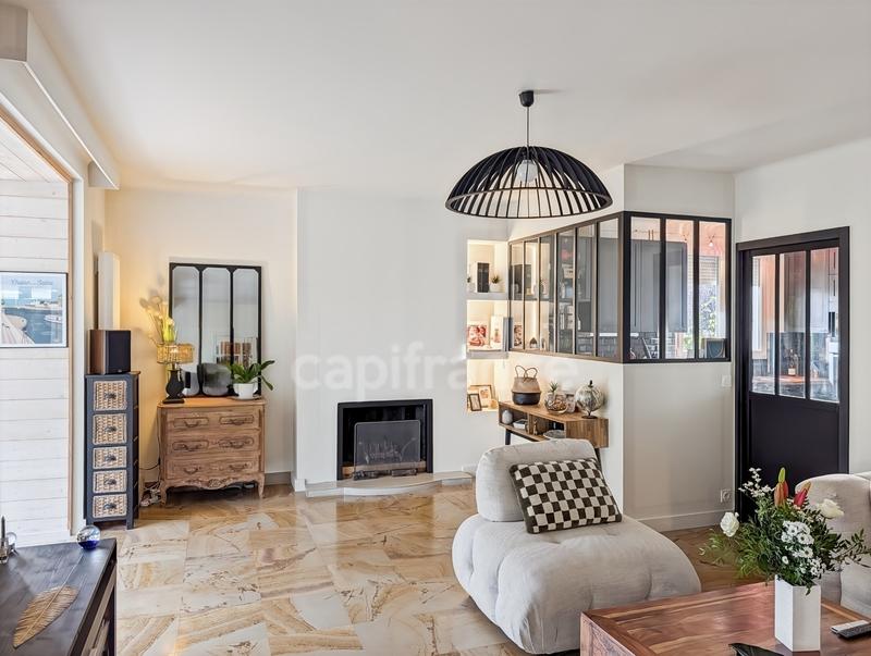 Maison - 189 m² - 7 pièces