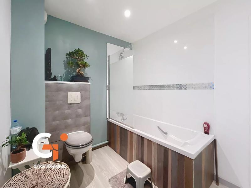 Maison de ville - 60 m² - 4 pièces