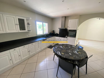 Maison - 174 m² - 6 pièces