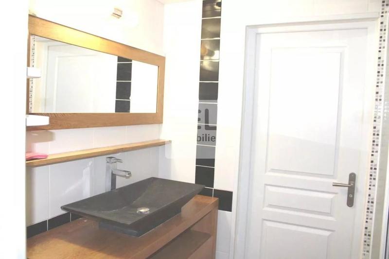 Villa - 186 m² - 8 pièces