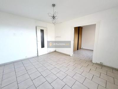 Appartement - 64 m² - 4 pièces