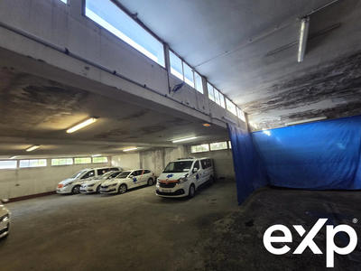 Local d'activités - 699 m² - 4 pièces