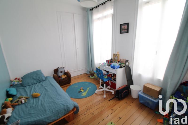 Maison - 209 m² - 9 pièces