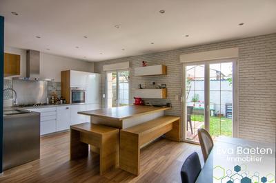 Maison jumelée - 108 m² - 5 pièces