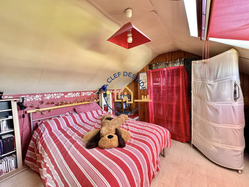 Maison - 140 m² - 8 pièces