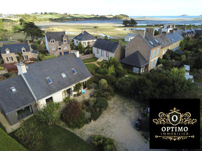 Maison traditionnelle - 163 m² - 6 pièces