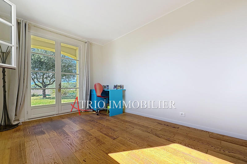 Maison - 200 m² - 5 pièces