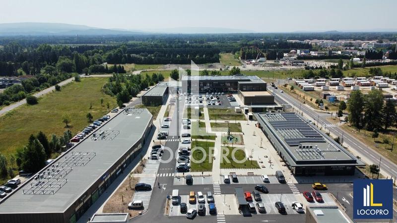 Local commercial - 305 m²